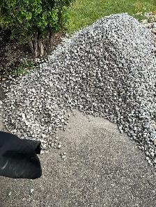 CLEAR GRAVEL SALE ($25 for 1/2 ton)