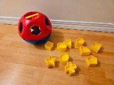 Tupperware Shape Ball Toy With All Pieces