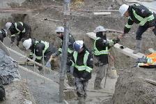 Hiring! Concrete Workers, Carpenters, Machine Operators, Labour