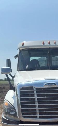 semi dump truck driver