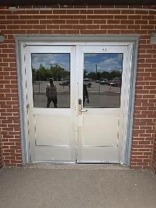 Aluminum Frame and door installer needed
