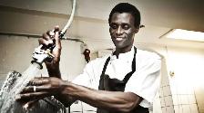 Kitchen helpers needed - Make over $2000 monthly ,
