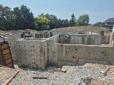 Job available for experienced low rise former