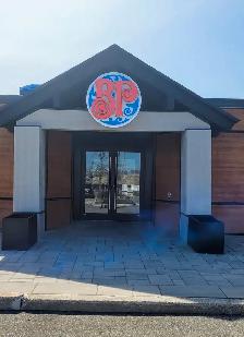 EXPERIENCED LINE COOKS NEEDED