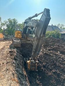 Hiring experienced residential rough grade Skidsteer operators