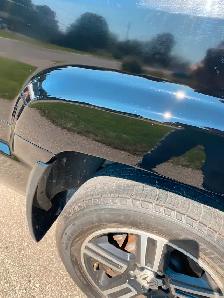 Look to do auto body repair and paint touch ups.