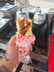 hot dog cart worker