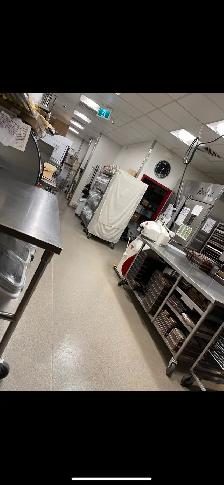 OFFICE AND COMMERCIAL CLEANING SERVICE