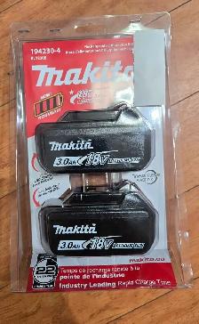 NEW 2 pack Makita 3.0ah 18v batteries