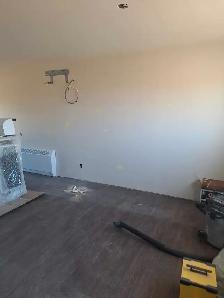 R E Manitoba Flooring is hiring