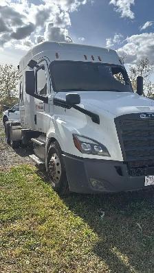 looking Receptionist for office job