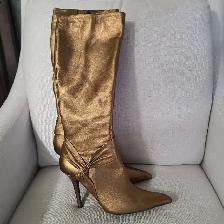 Stylish women boots Size 9