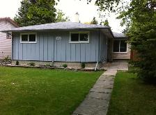 Room for rent in a large house closed to U of M