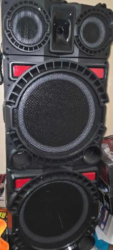 Proscan Light Up Bluetooth Speaker & Karaoke Machine