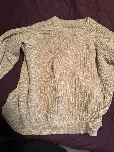 Biege Old Navy Sweater