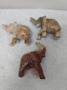 Marble onyx elephants