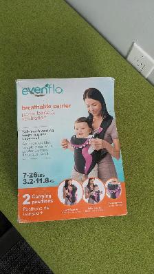 Evenflo Breathable Carrier bag