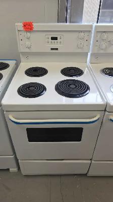 ✨24' Frigidaire White Coil Range✨