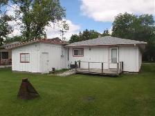 Just beside U of M,  3 bedrooms whole house for rent