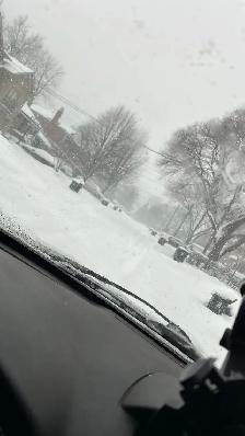 SNOW REMOVAL SERVICES !