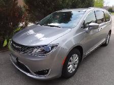 2017 Chrysler Pacifica Turing L 101200Km in excellent condition