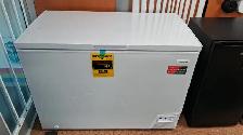 FRIGIDAIRE 10CUFT CHEST FREEZER