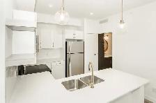 2 Bedroom Apartment! Located in West Broadway Area!