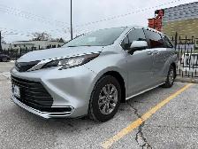 2022 Toyota Sienna XLE