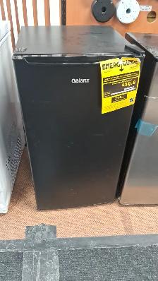 GALANZ 3.3 CUFT REFRIGERATOR MODEL NO: GLR33MBKE23