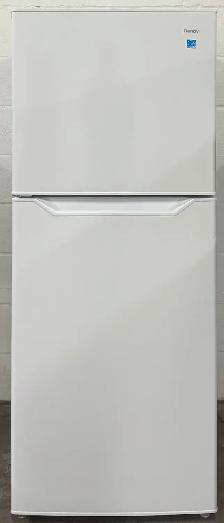 NEW! Apartment Size Refrigerator 