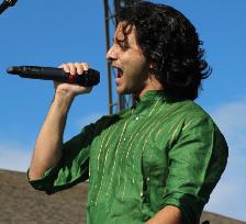 LEARN to SING BOLLYWOOD and INDIAN MUSIC!