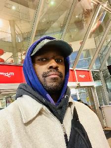 VERY HARDWORKING GUY LOOKING FOR WORK