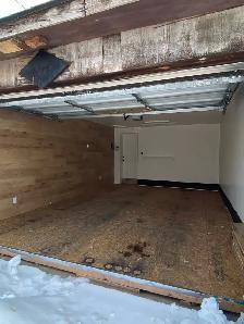 PRIVATE ALLEY ACCESS GARAGE FOR RENT