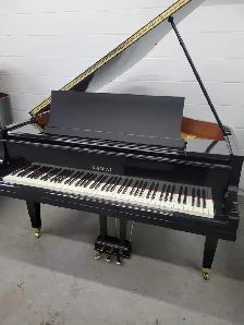 Kawai NO330 Baby Grand Piano – Mint Condition!