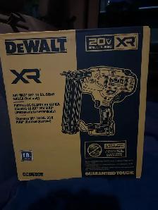 DEWALT 20v max BRAD NAILER