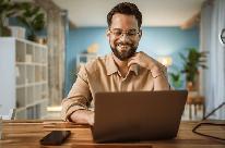 Graphic Designer | 4 yrs exp | Work Remote from home $70 hour