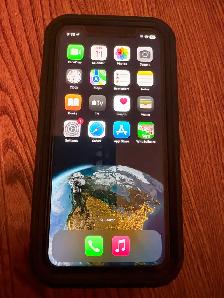 Like New iPhone XR - 64 GB