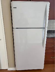 30/30 LG Fridge white for sale