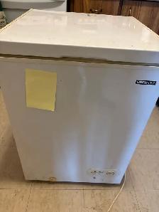 Chest Freezer 3.5 CuFt