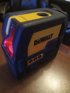 DEWALT DW0822 Self-Leveling Cross Line   Plumb Spot Laser Level
