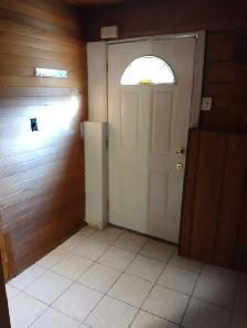 available immediately 1 bedroom walkout basement suite