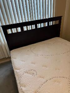 queen size bed for sale 250 call 587-920-7388