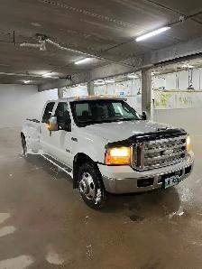 2006 Ford Lariat F-350 Diesel Dually Pickup