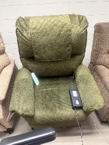 PRIDE LC  107 LIFTCHAIR $800 obo