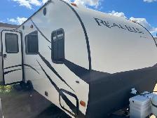 2015 Palomino Real-Lite 14Ft - great compact unit!
