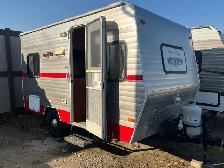 2014 Whitewater Riverside RETRO 15Ft  travel Trailer