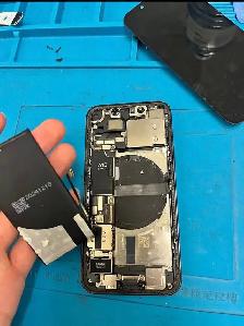 iPhone Screen Replacement Toronto | On-Site Mobile Lab