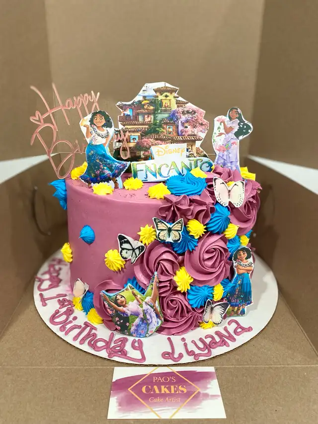 stunning cakes Milton Halton