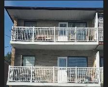 2 bedroom apartment in a triplex