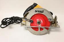 Dewalt Circular Saw 7-1/4' Corded DWE575 USED working condition